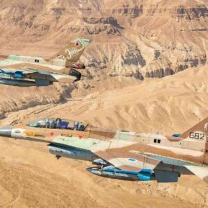 israil yemenin baskenti sanada bazi noktalari vurdu gAHR9hHN