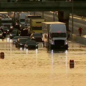 saganak yagislar nedeniyle 3 kisi hayatini kaybetti 4iwC31L1