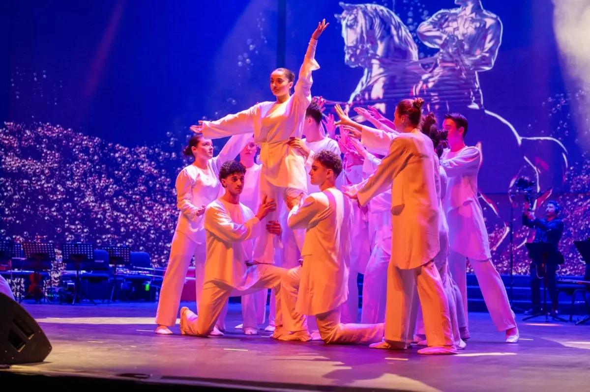 bahcesehir kolejinden cumhuriyetin 102 yili icin gorkemli konser 3wVcJYh9.jpg