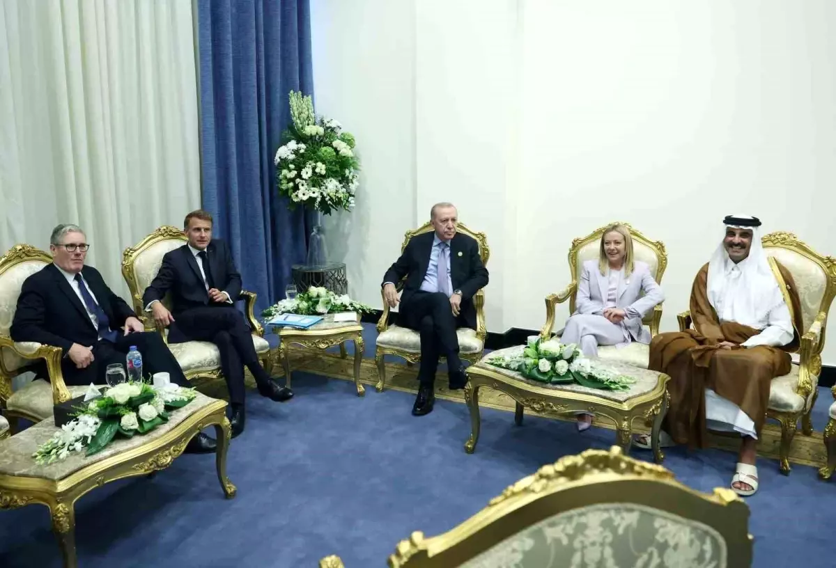 cumhurbaskani erdogandan italya basbakani meloniye sigarayi biraktirmam lazim 3t5wxEKm.jpg