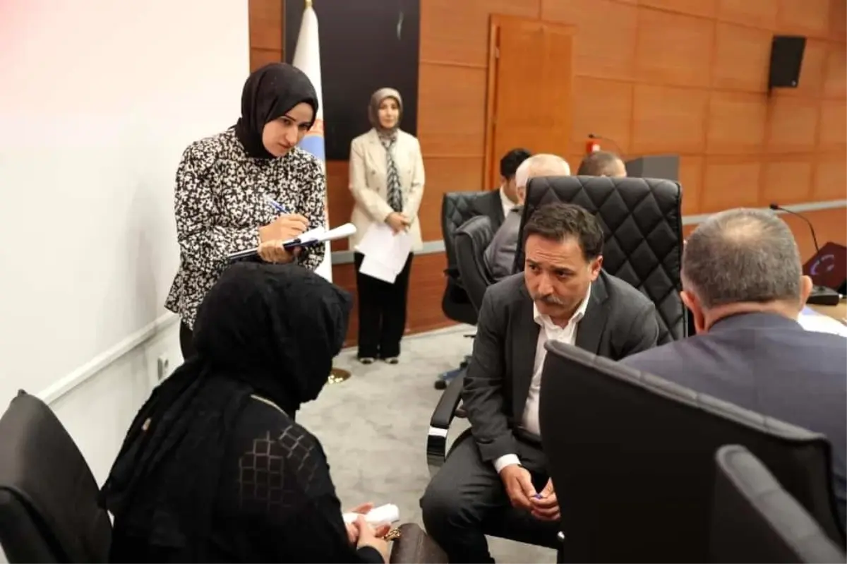 kayseri valisi gokmen cicek vatandaslarla bulustu BkPZlJ2H.jpg