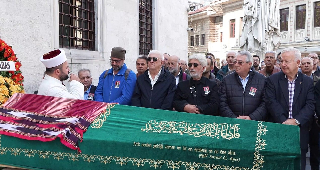 hocalarin hocasi suheyla altmisdort son yolculuguna ugurlandi TvcdHEk2.jpg