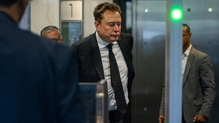 elon-musk-openai-kurucularina-karsi-actigi-davada-konustu-fCkrVGkk